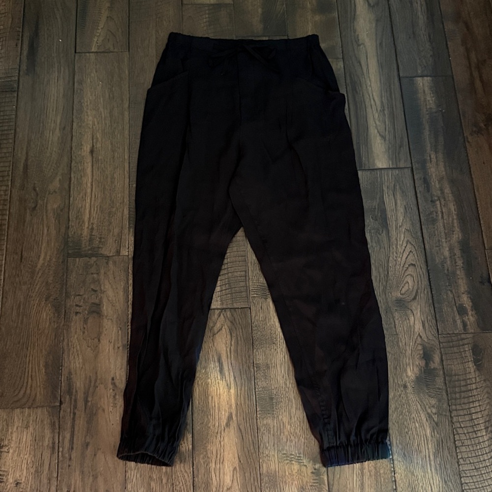 Elodie women’s jogger black pants M